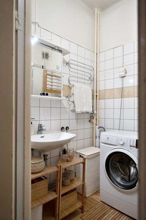 Najlepsze sposoby na organizację przestrzeni w małym mieszkaniu